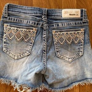 Grace in La shorts size 27
